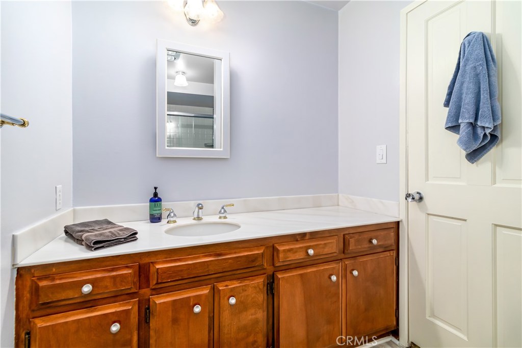 Photo for 1422 N CENTRAL Avenue, 8, Glendale, CA 91202 - Listing #SR-19243085 1422 N CENTRAL Avenue, 8, Glendale, CA 91202