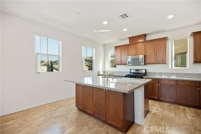 3 Bed Home for Sale in Van Nuys, California
