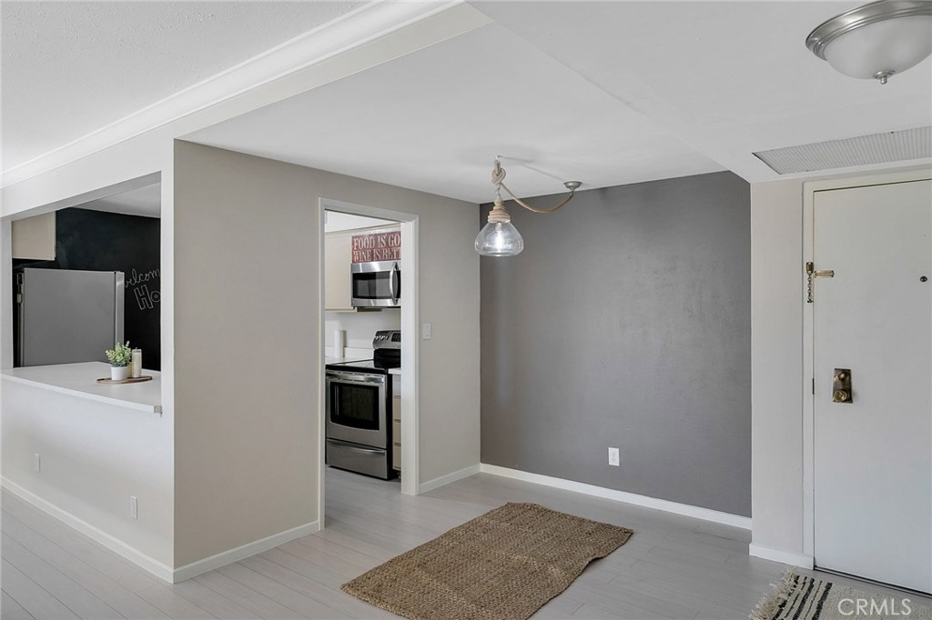 Photo for 333 N LOUISE Street, 19, Glendale, CA 91206 - Listing #SR-19255879 333 N LOUISE Street, 19, Glendale, CA 91206