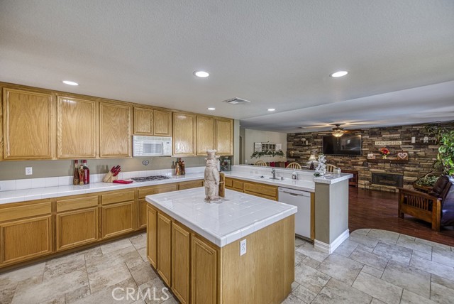 5 Bed Home for Sale in Saugus, California