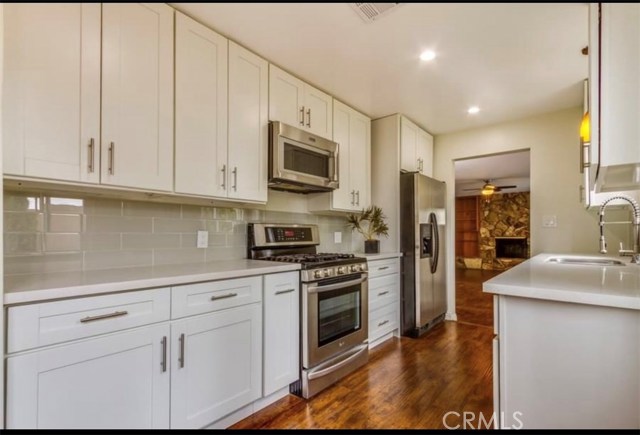 2619 185th Street, Redondo Beach, California 90278, 3 Bedrooms Bedrooms, ,1 BathroomBathrooms,Residential,Sold,185th,SR20143126