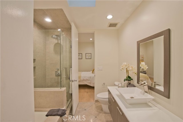 4 Bed Home for Sale in Encino, California