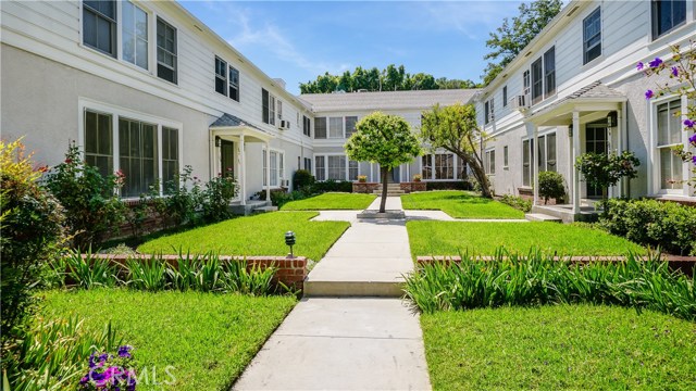 2 Bed Home for Sale in Sherman Oaks, California