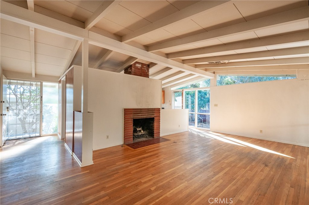 Photo for 9743 PALI Avenue, Tujunga, CA 91042 - Listing #SR-19267232 9743 PALI Avenue, Tujunga, CA 91042
