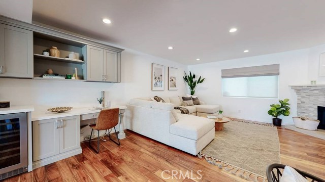 1427 12th Street, Manhattan Beach, California 90266, 2 Bedrooms Bedrooms, ,3 BathroomsBathrooms,Residential,Sold,12th,SR20201962