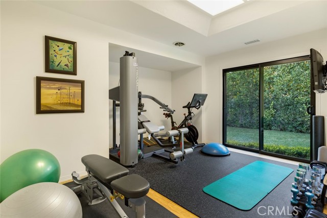 5 Bed Home for Sale in Encino, California