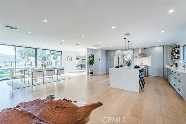 Photo of 8547 Shoup Avenue, West Hills, CA 91304