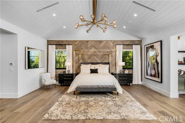5 Bed Home for Sale in Encino, California
