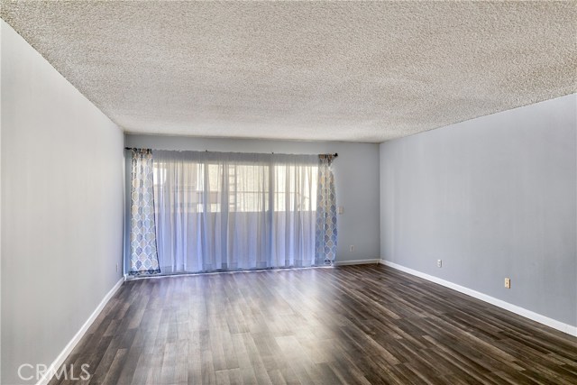 1 Bed Home for Sale in Encino, California