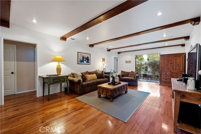 5 Bed Home for Sale in Studio City, California
