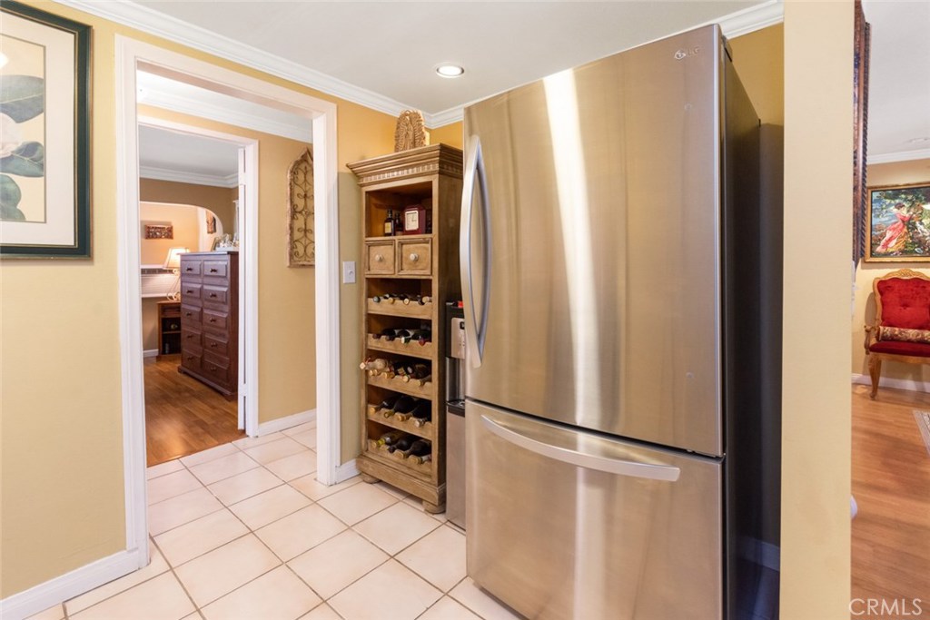 Photo for 10446 COMMERCE Avenue, Tujunga, CA 91042 - Listing #SR-19264417 10446 COMMERCE Avenue, Tujunga, CA 91042