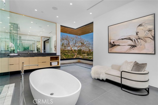 6 Bed Home for Sale in Encino, California