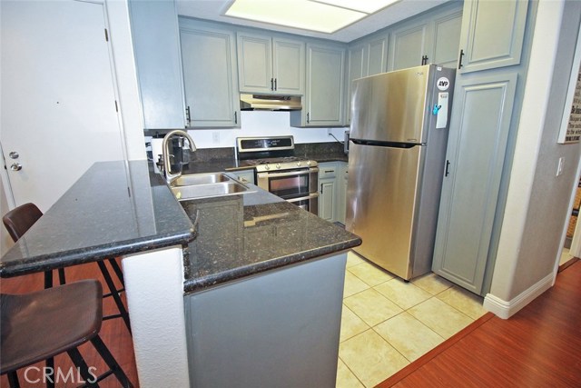 2 Bed Home for Sale in Granada Hills, California