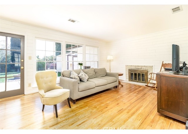 3 Bed Home for Sale in Granada Hills, California