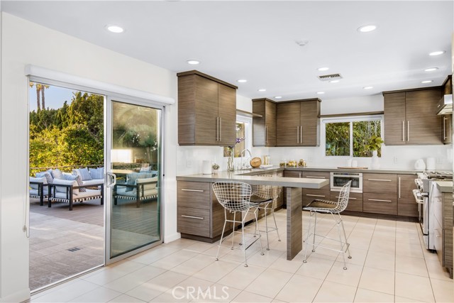 4 Bed Home for Sale in Studio City, California