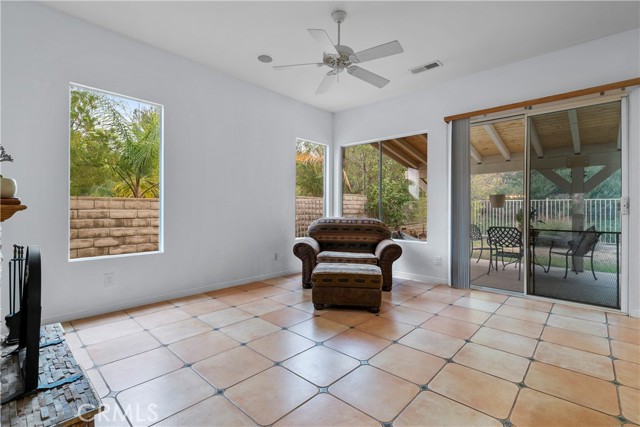 5 Bed Home for Sale in Saugus, California