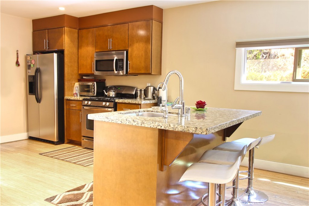 Photo for 9 FAIRCLIFF Court, Glendale, CA 91206 - Listing #SR-19240284 9 FAIRCLIFF Court, Glendale, CA 91206