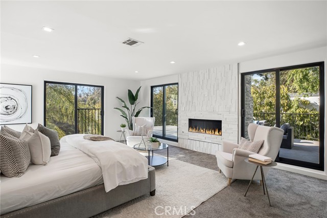 4 Bed Home for Sale in Hollywood Hills, California