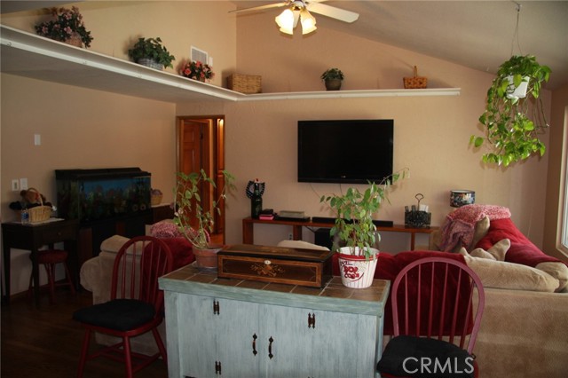 5 Bed Home for Sale in Saugus, California