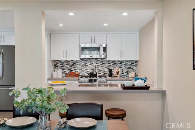 2 Bed Home for Sale in Sherman Oaks, California