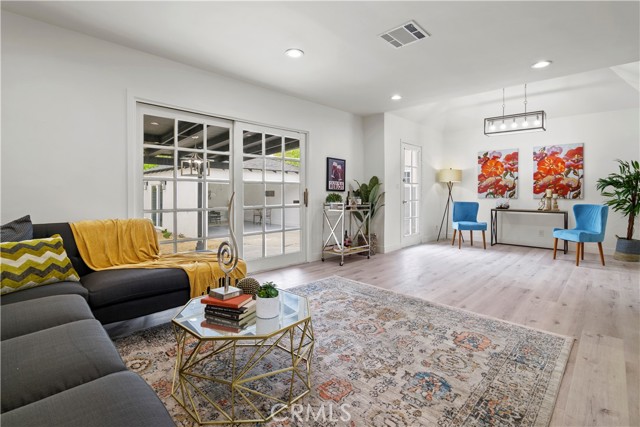 3 Bed Home for Sale in Lake Balboa, California