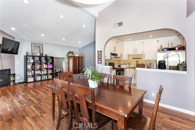 2 Bed Home for Sale in Valley Village, California