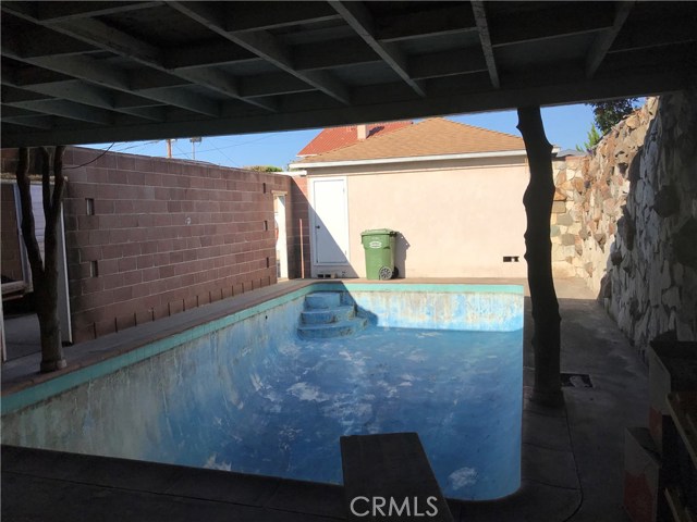 410 Maria Avenue, Redondo Beach, California 90277, 2 Bedrooms Bedrooms, ,1 BathroomBathrooms,Residential,Sold,Maria,SR19153739