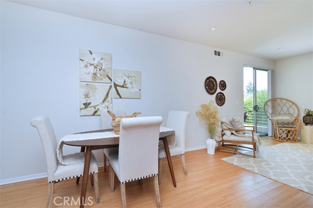 2 Bed Home for Sale in Studio City, California