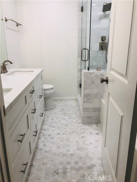 1 Bed Home for Sale in Sherman Oaks, California