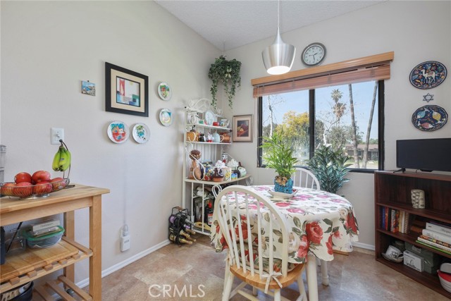 2 Bed Home for Sale in Lake Balboa, California