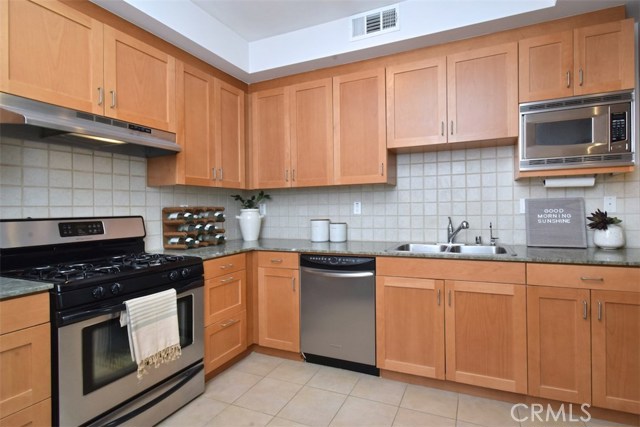 2 Bed Home for Sale in Studio City, California