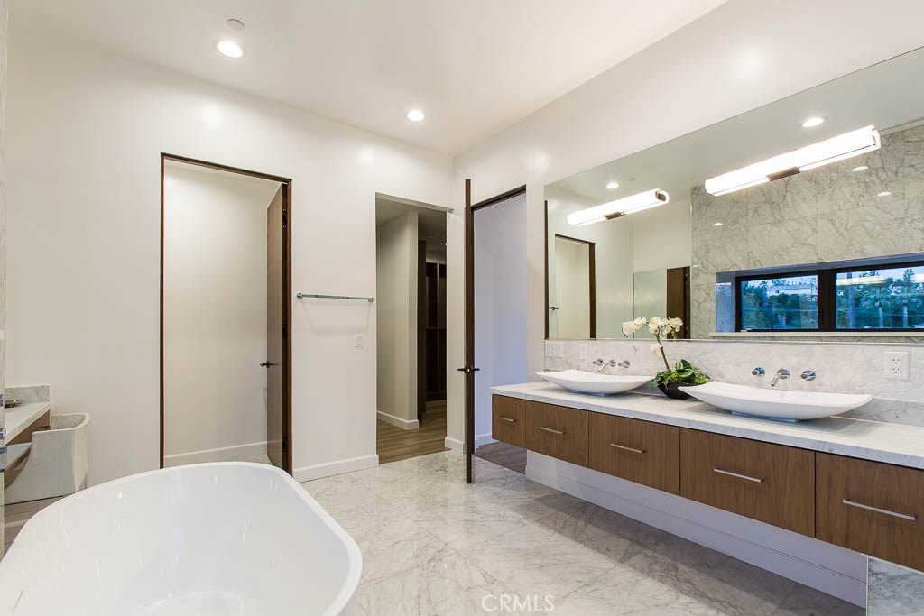 Photo for 23315 CALVERT Street, Woodland Hills, CA 91367 - Listing #SR-19072953 23315 CALVERT Street, Woodland Hills, CA 91367
