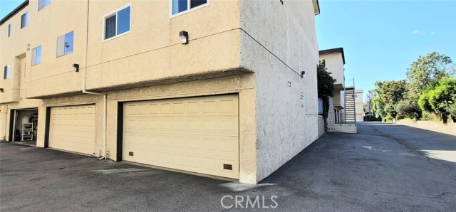 3 Bed Home for Sale in Van Nuys, California