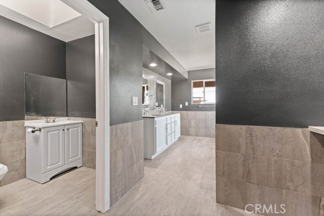 5 Bed Home for Sale in Granada Hills, California