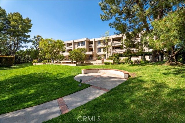 2 Bed Home for Sale in Sherman Oaks, California