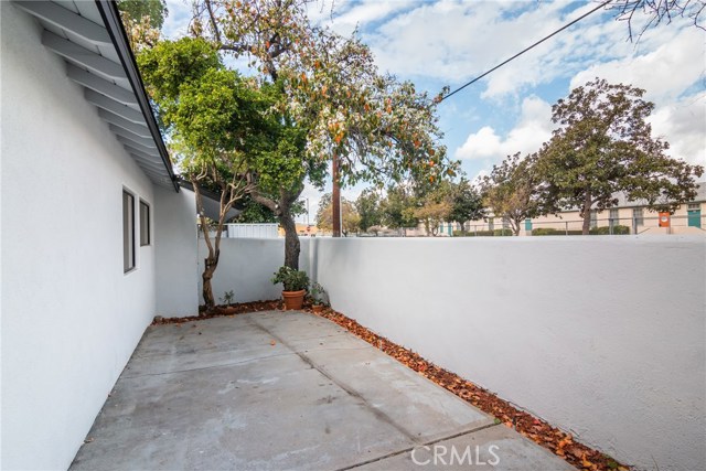 4 Bed Home for Sale in Van Nuys, California