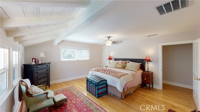 5 Bed Home for Sale in Granada Hills, California
