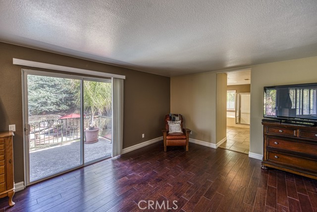 5 Bed Home for Sale in Saugus, California