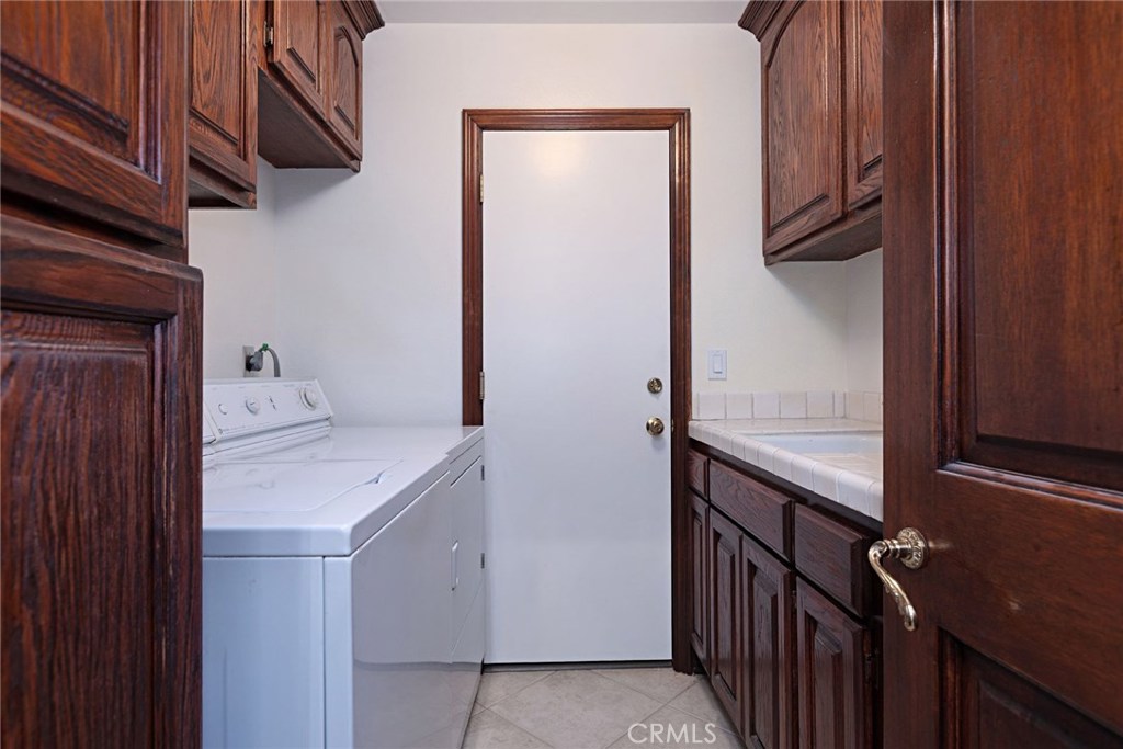 Photo for 6023 WOODLAND VIEW Drive, Woodland Hills, CA 91367 - Listing #SR-19096847 6023 WOODLAND VIEW Drive, Woodland Hills, CA 91367