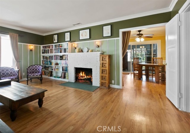 2 Bed Home for Sale in Van Nuys, California