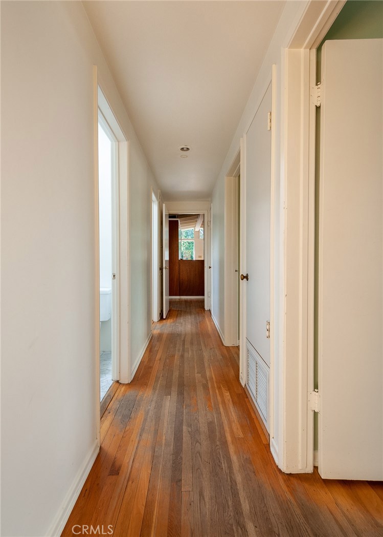 Photo for 9743 PALI Avenue, Tujunga, CA 91042 - Listing #SR-19267232 9743 PALI Avenue, Tujunga, CA 91042