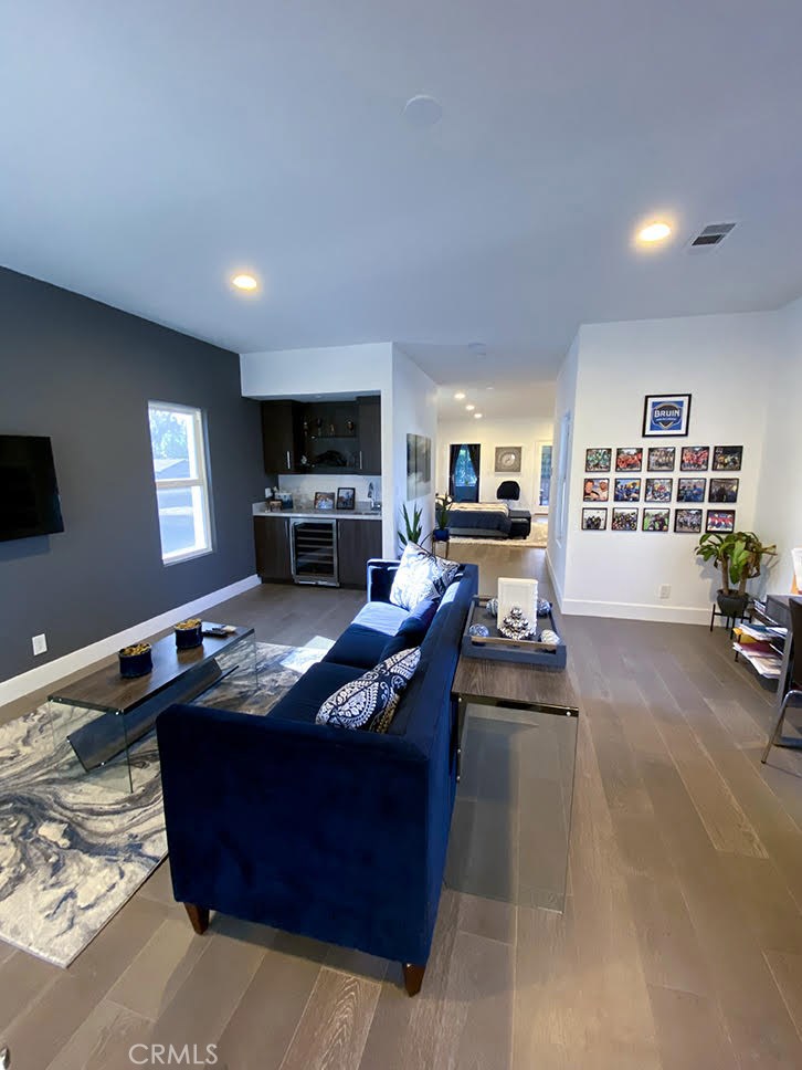 Photo for 22904 CALVERT Street, Woodland Hills, CA 91367 - Listing #SR-19233566 22904 CALVERT Street, Woodland Hills, CA 91367