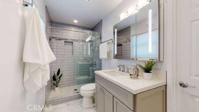 1427 12th Street, Manhattan Beach, California 90266, 2 Bedrooms Bedrooms, ,3 BathroomsBathrooms,Residential,Sold,12th,SR20201962