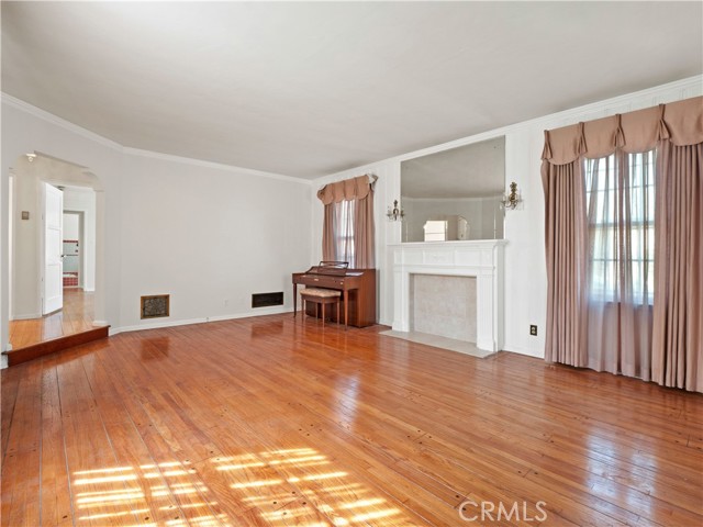 3 Bed Home for Sale in Leimert Park, California