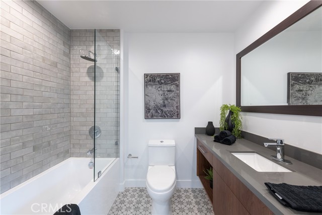4 Bed Home for Sale in Encino, California