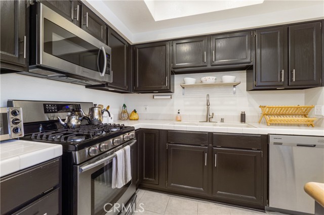 2 Bed Home for Sale in Sherman Oaks, California