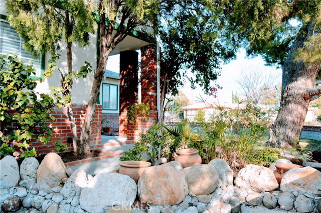 5 Bed Home for Sale in Granada Hills, California