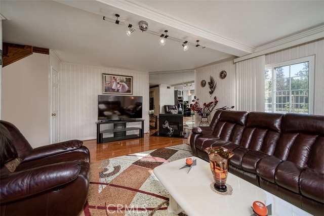 2 Bed Home for Sale in Studio City, California