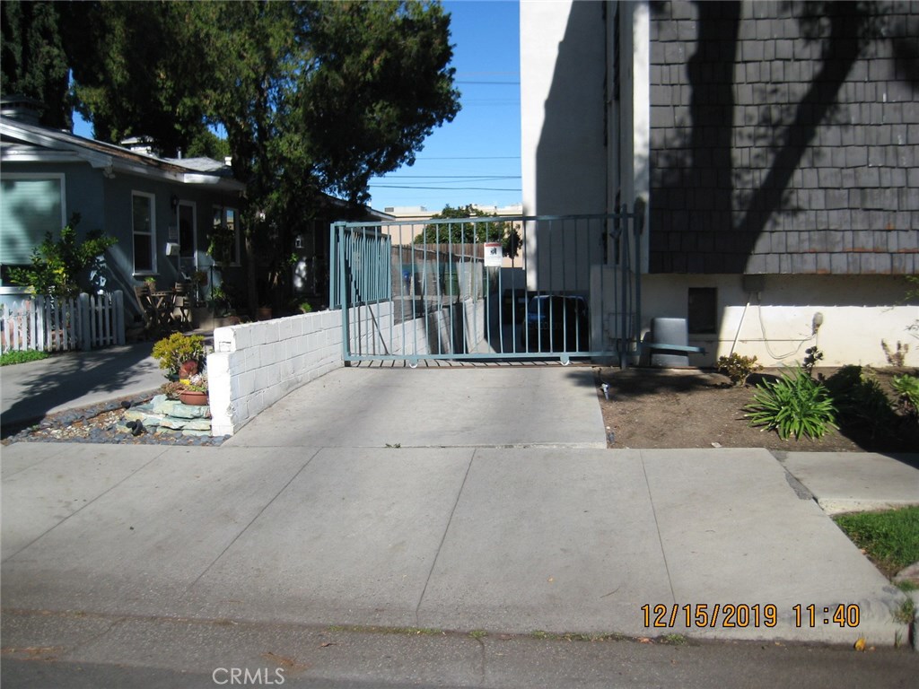 Photo for 22041 Costanso Street, 201, Woodland Hills, CA 91364 - Listing #SR-19275876 22041 Costanso Street, 201, Woodland Hills, CA 91364