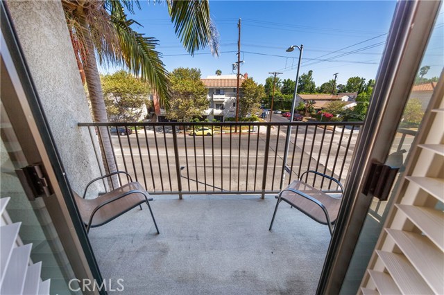 2 Bed Home for Sale in Sherman Oaks, California